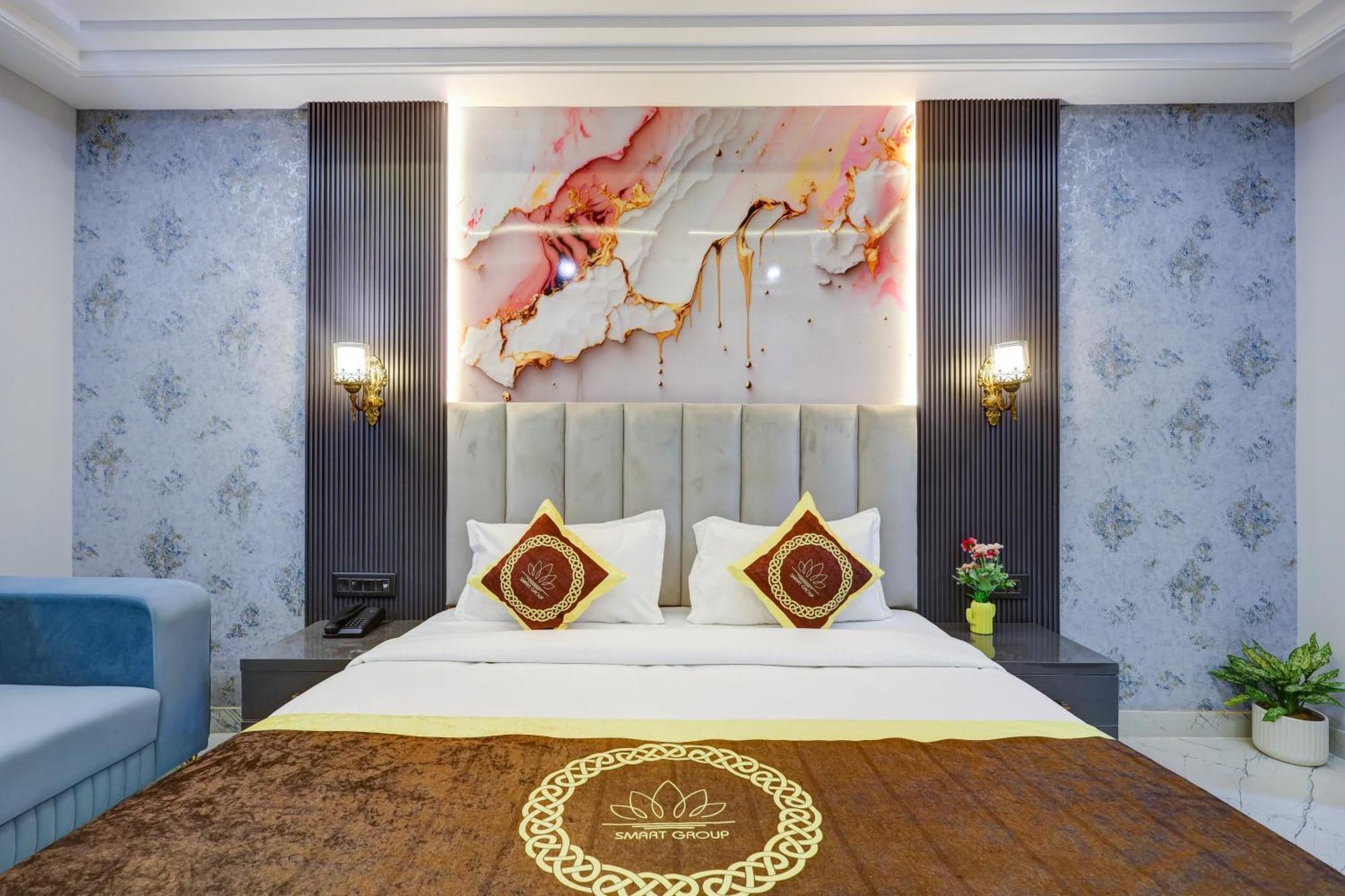 Hotel Armani Suites By Smart Group Нью-Дели Экстерьер фото